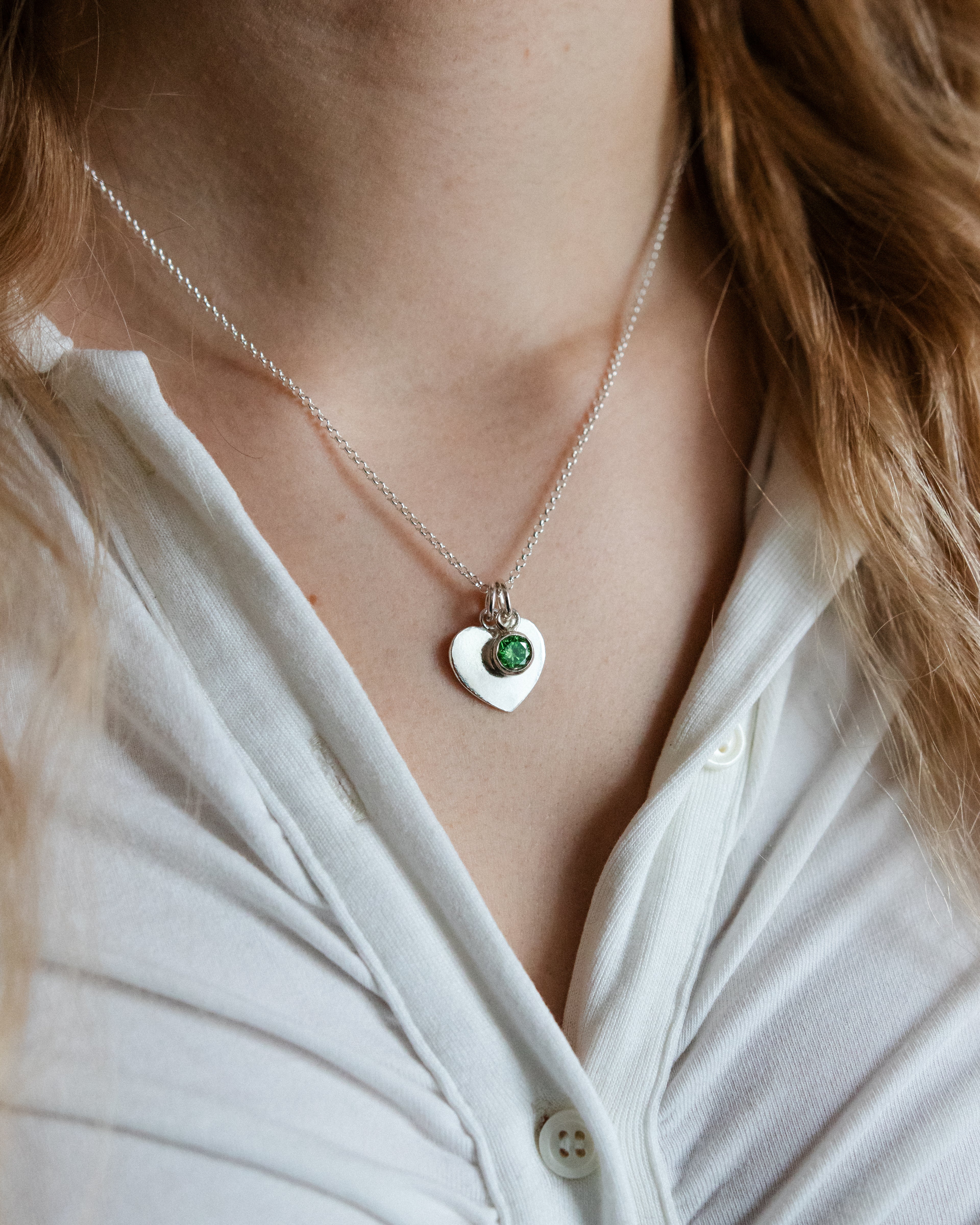 Kiiltävä sydän laatta - Kaulakoru omalla kaiverruksella