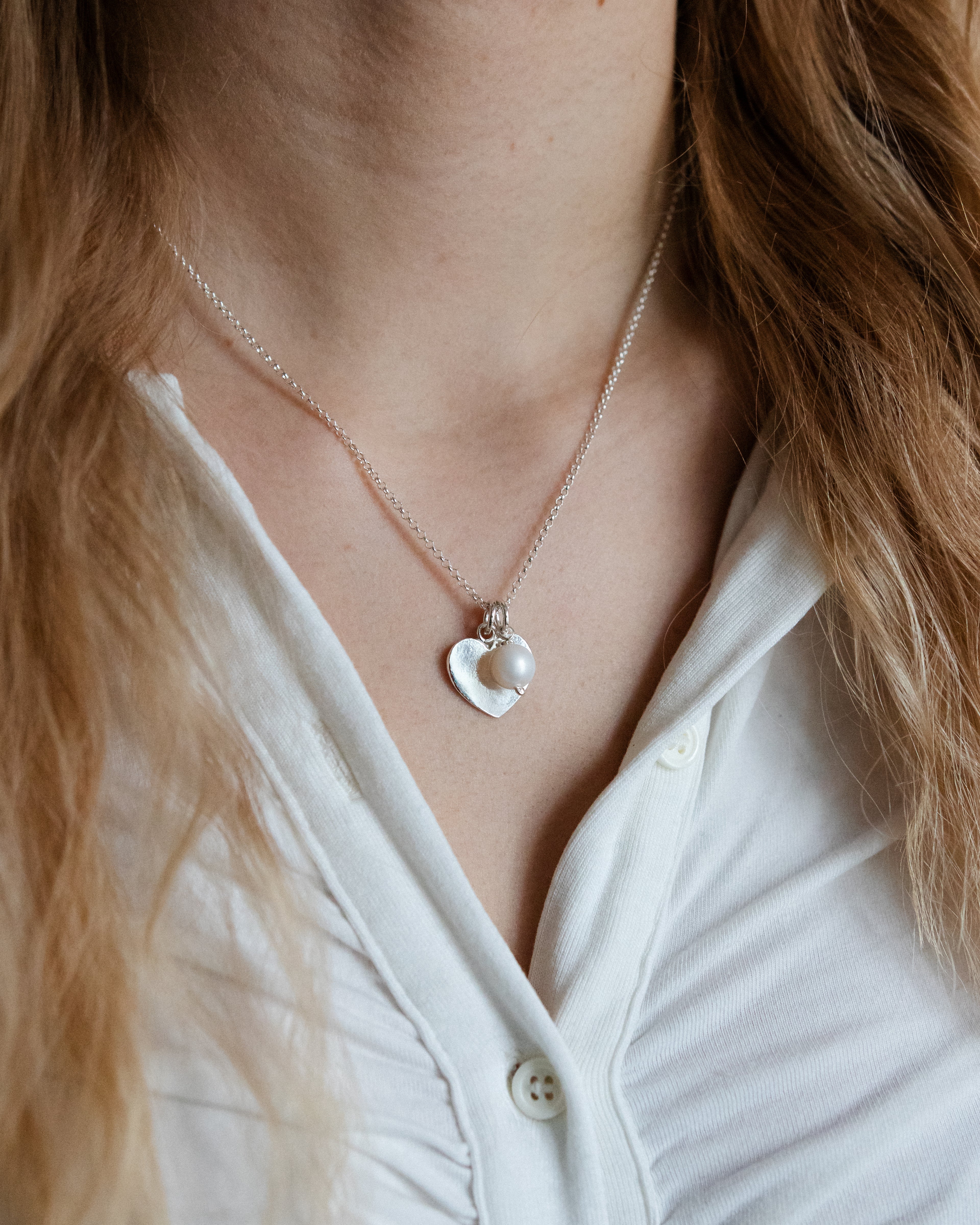 Kiiltävä sydän laatta - Kaulakoru omalla kaiverruksella