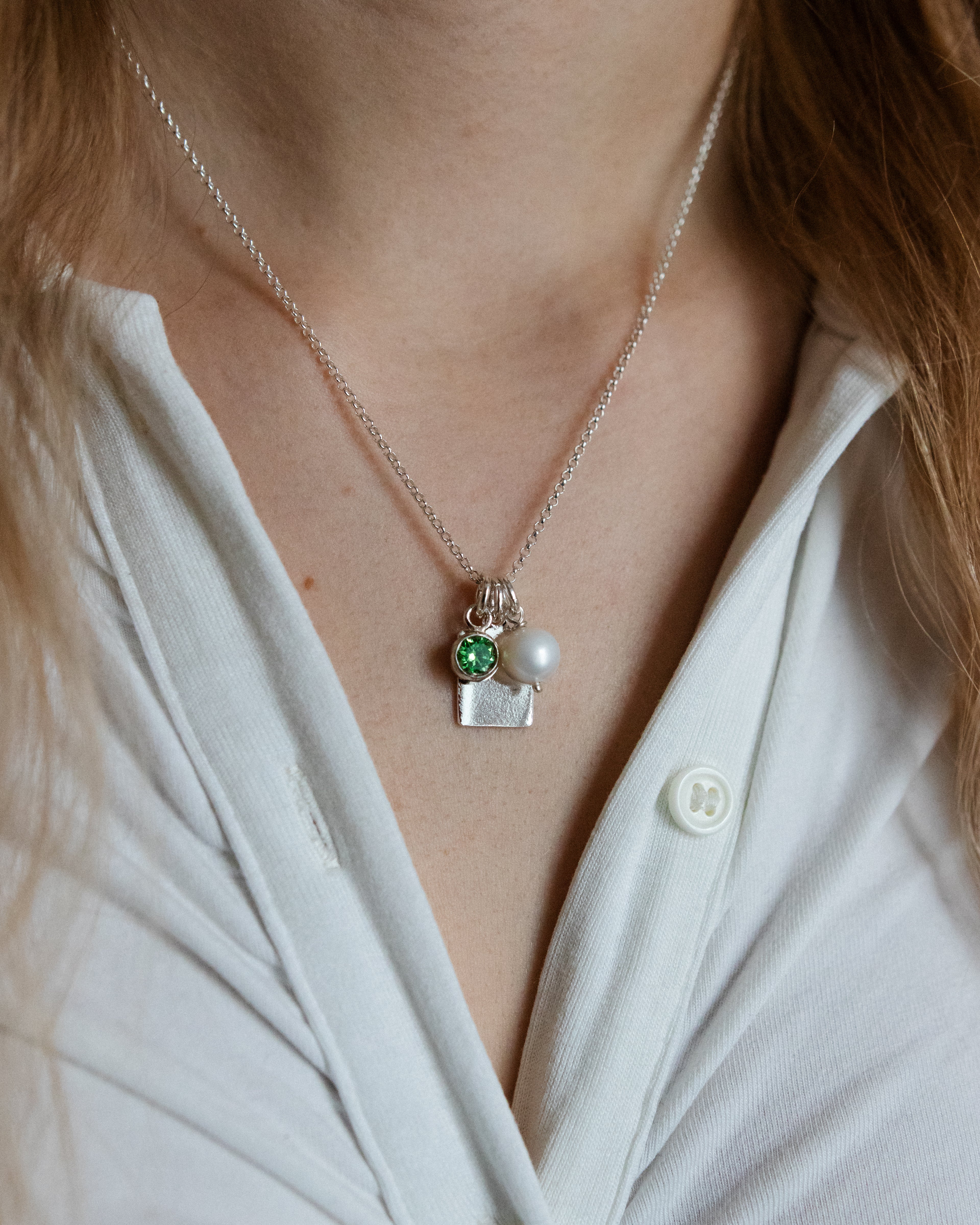 Kiiltävä laatta - Kaulakoru omalla kaiverruksella